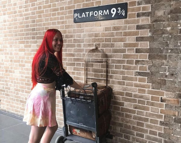 Jaimee O’Connel at platform 9 ¾, 8 places in the UK every Harry Potter fan must visit